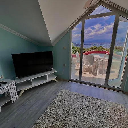 דירה Blue House Apart